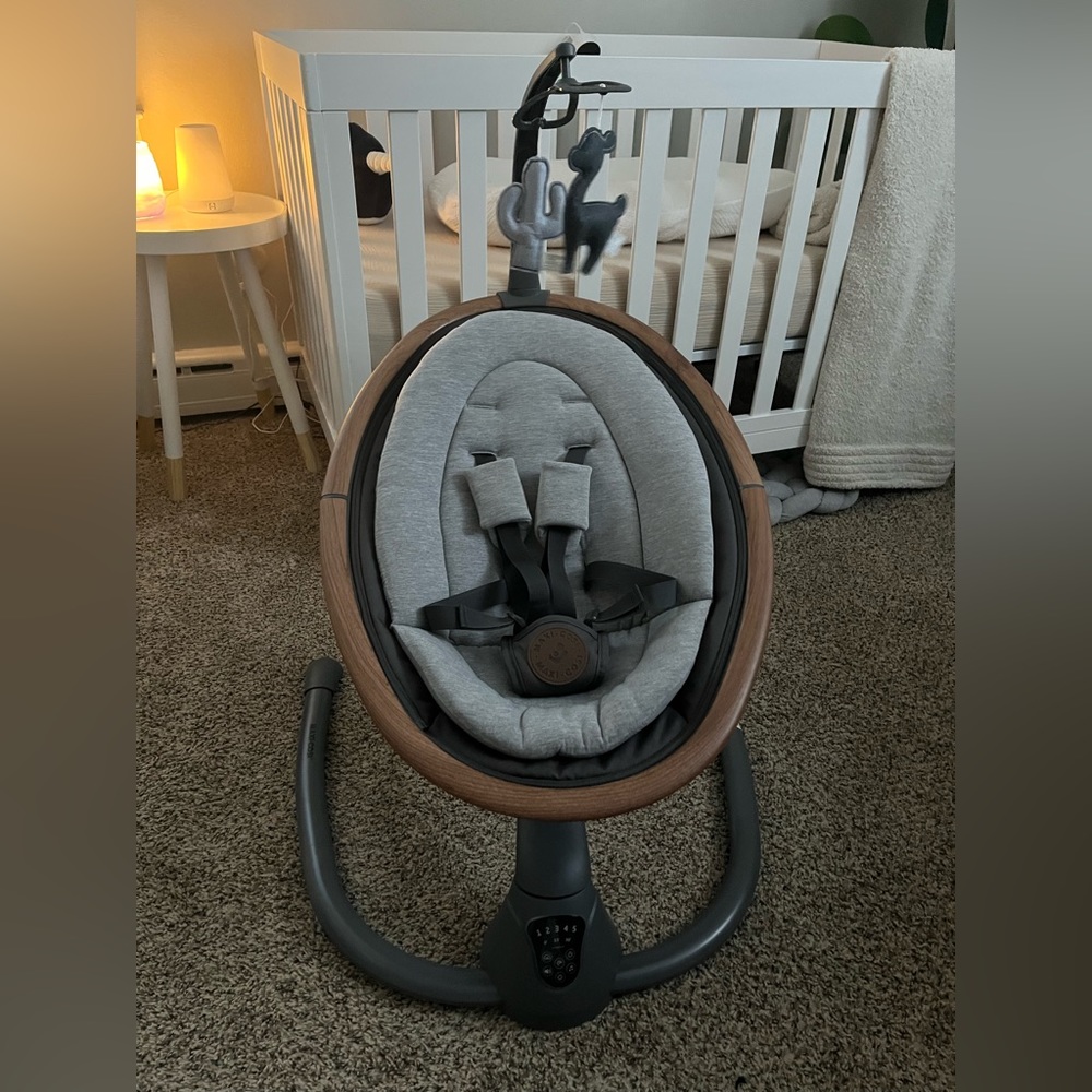 Maxi Cosi Cassia Swing. Brand new, Never used.
